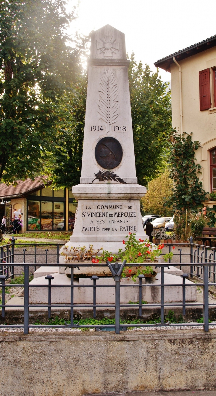 Monument aux Morts - Saint-Vincent-de-Mercuze