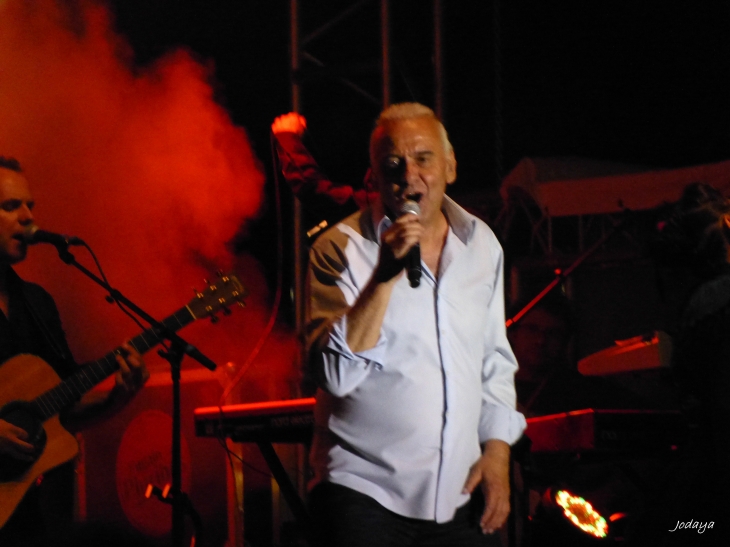 Villefontaine. Concert Michel Fugain 21 juin 2014.