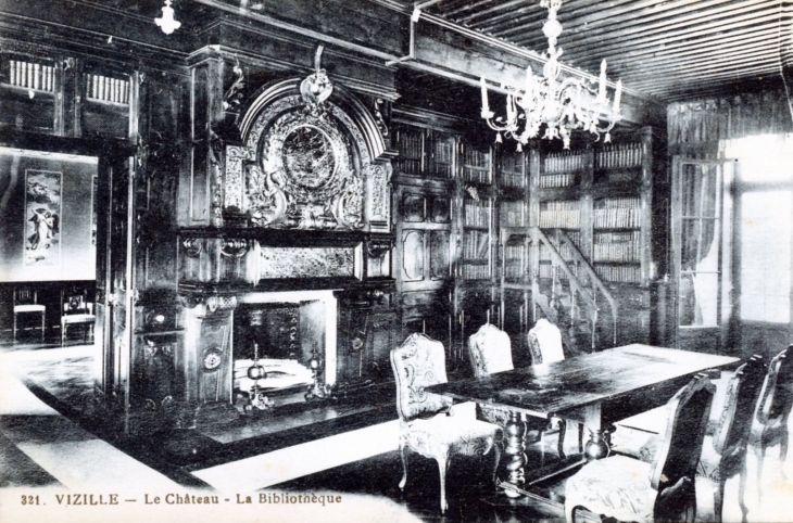 Le château - La Bibliothèque, vers 1920 (carte postale ancienne). - Vizille