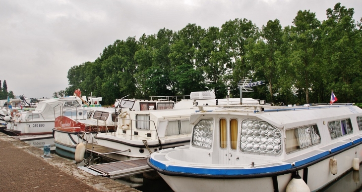 Le Port de Plaisance - Briennon