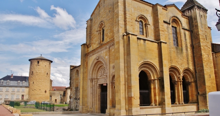 Abbaye-de-Charlieu