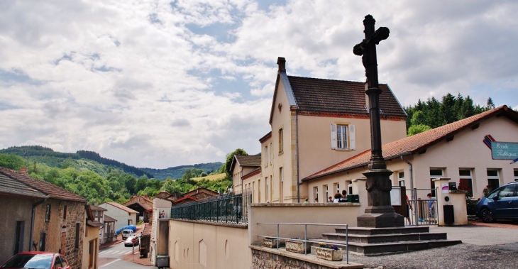 Les Moulins ( Commune-de-Cherier )