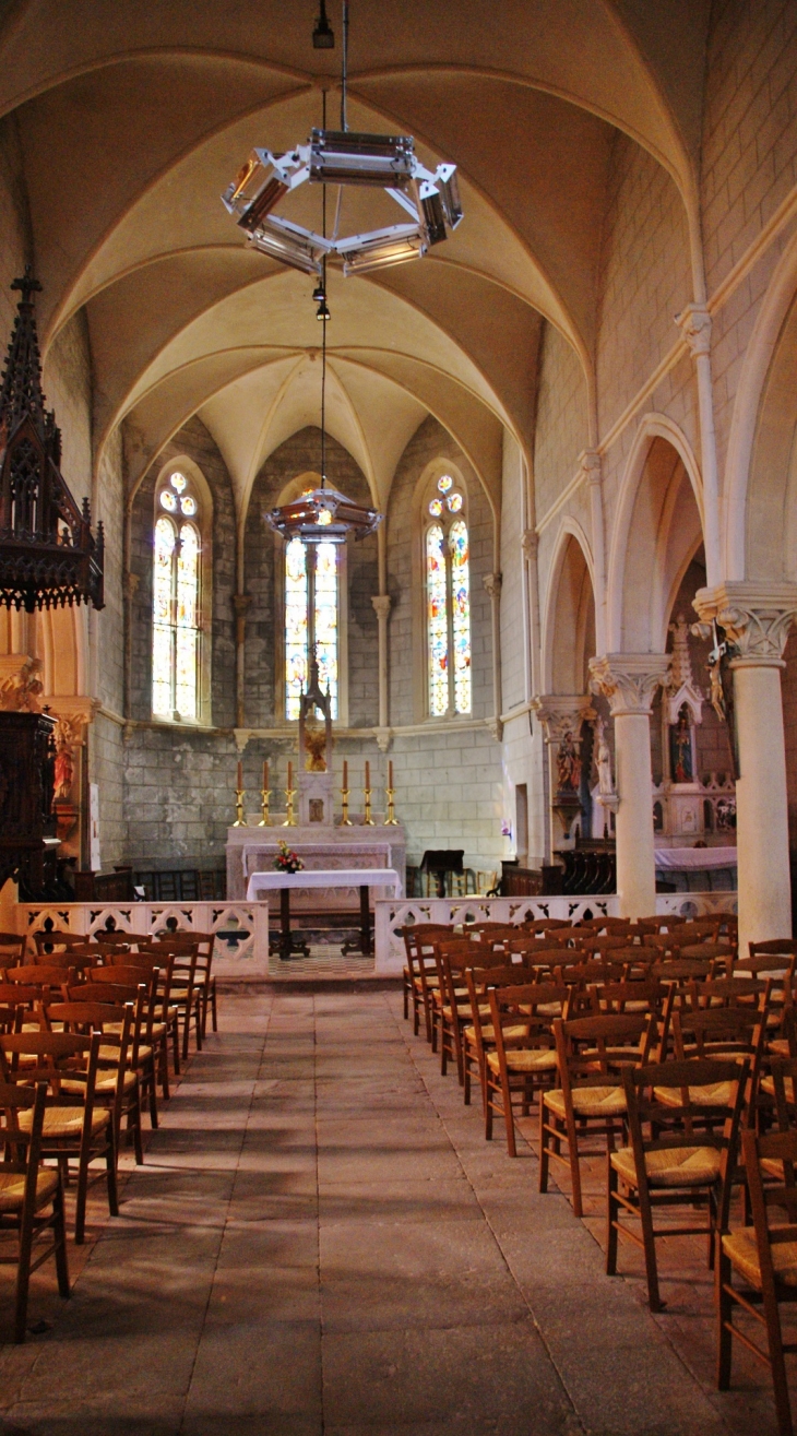   église Notre-Dame de la Nativité  - Le Crozet