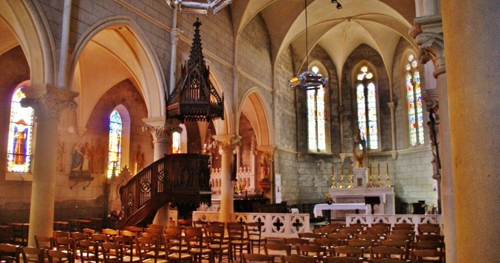   église Notre-Dame de la Nativité  - Le Crozet