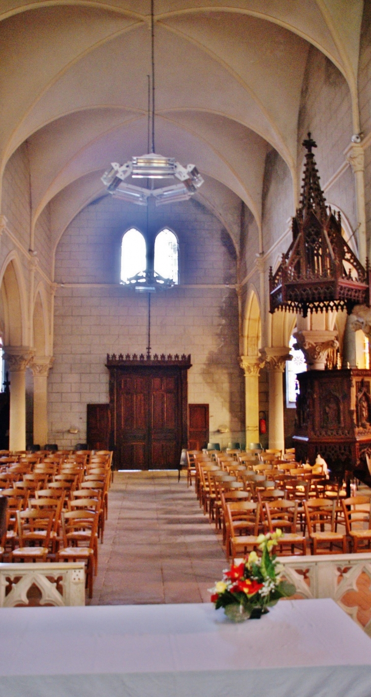   église Notre-Dame de la Nativité  - Le Crozet