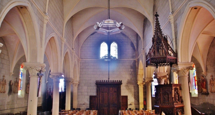   église Notre-Dame de la Nativité  - Le Crozet