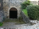 Photo précédente de Montverdun Passez cette prte et entrez dans la cave du 13ème siècle, la seule visitable du site... Creusée dans la roche et le basalte, de taille régulière ...