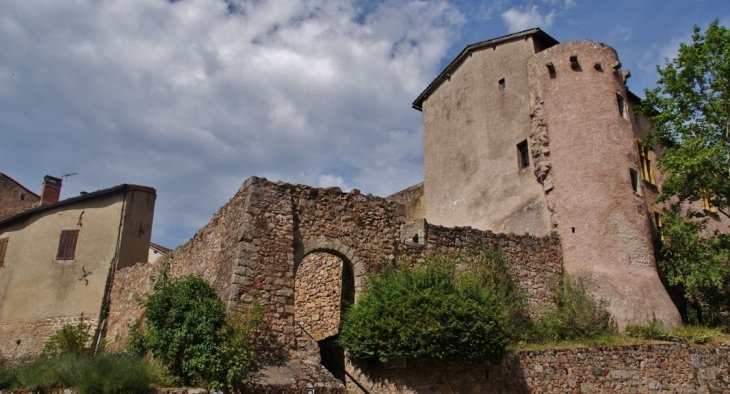 Le Château - Saint-Haon-le-Châtel