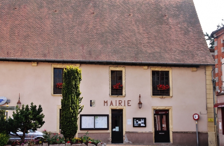 La Mairie - Saint-Martin-d'Estréaux