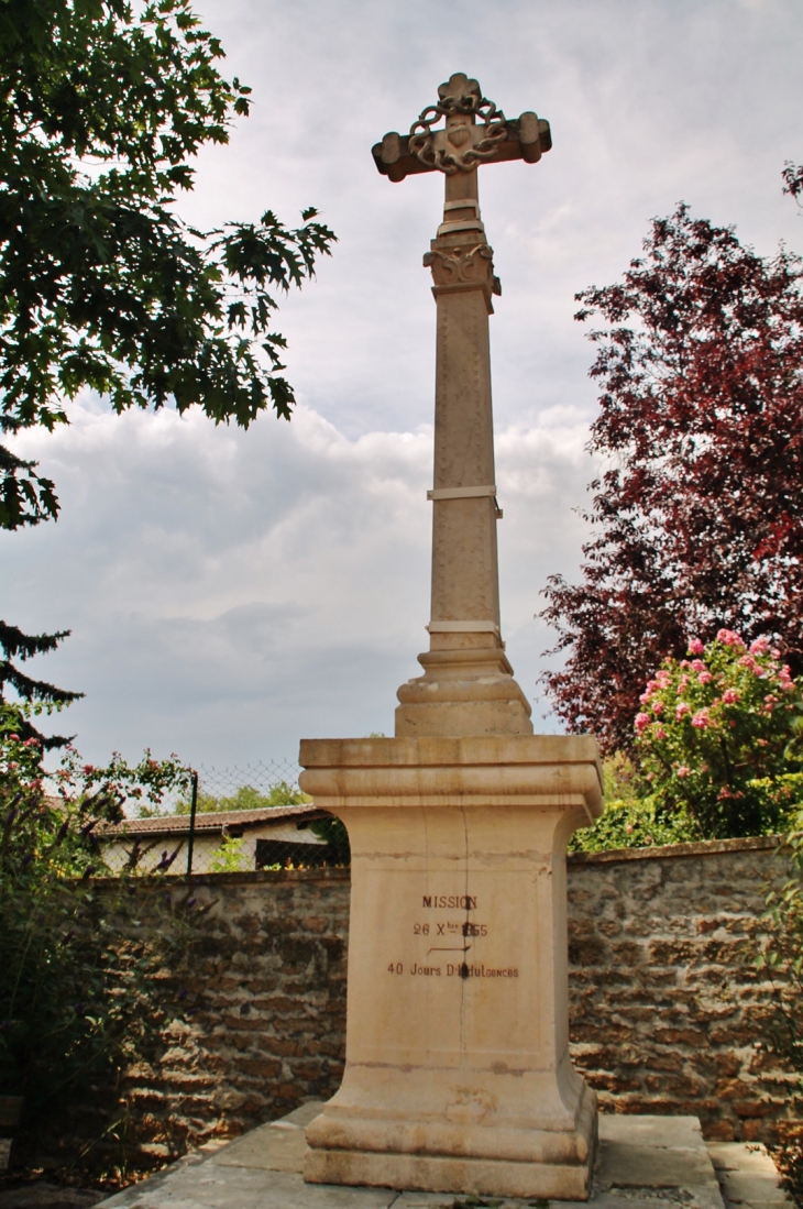 Croix - Saint-Nizier-sous-Charlieu