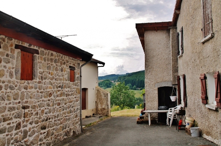  - Saint-Priest-la-Prugne