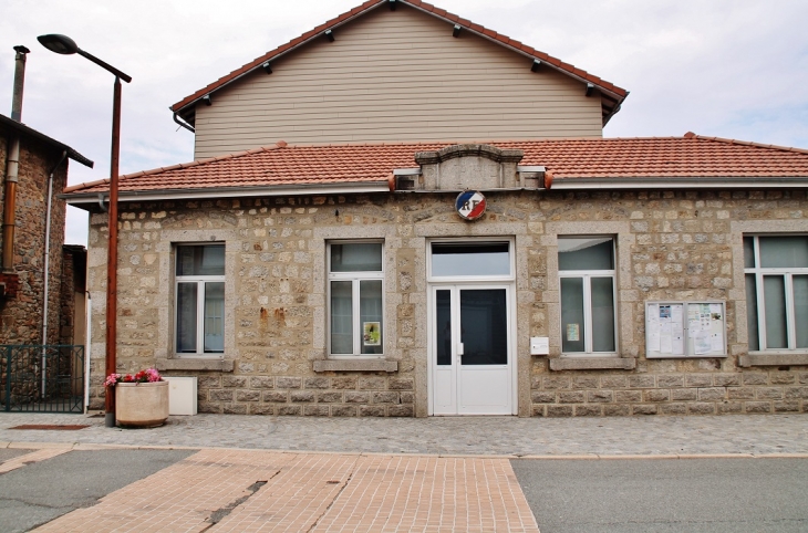 La Mairie - Saint-Priest-la-Prugne