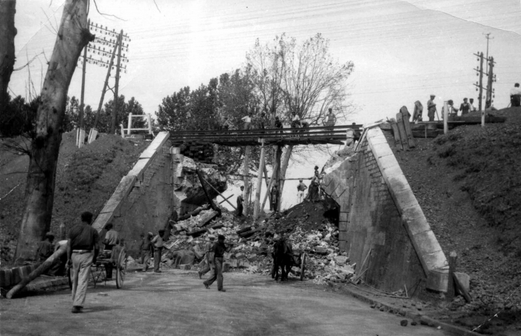 Pont de l'Ave Maria en 1944 - Arnas