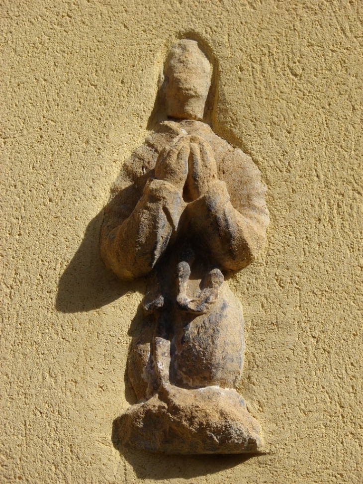 Le Prieur (Mur de la Mairie) - Bibost