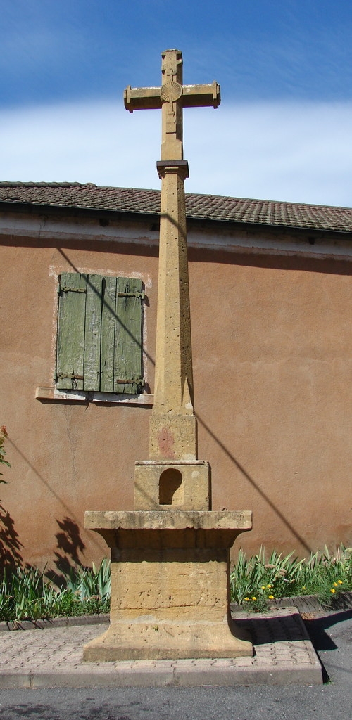 Une des Croix d'Allières - Chambost-Allières