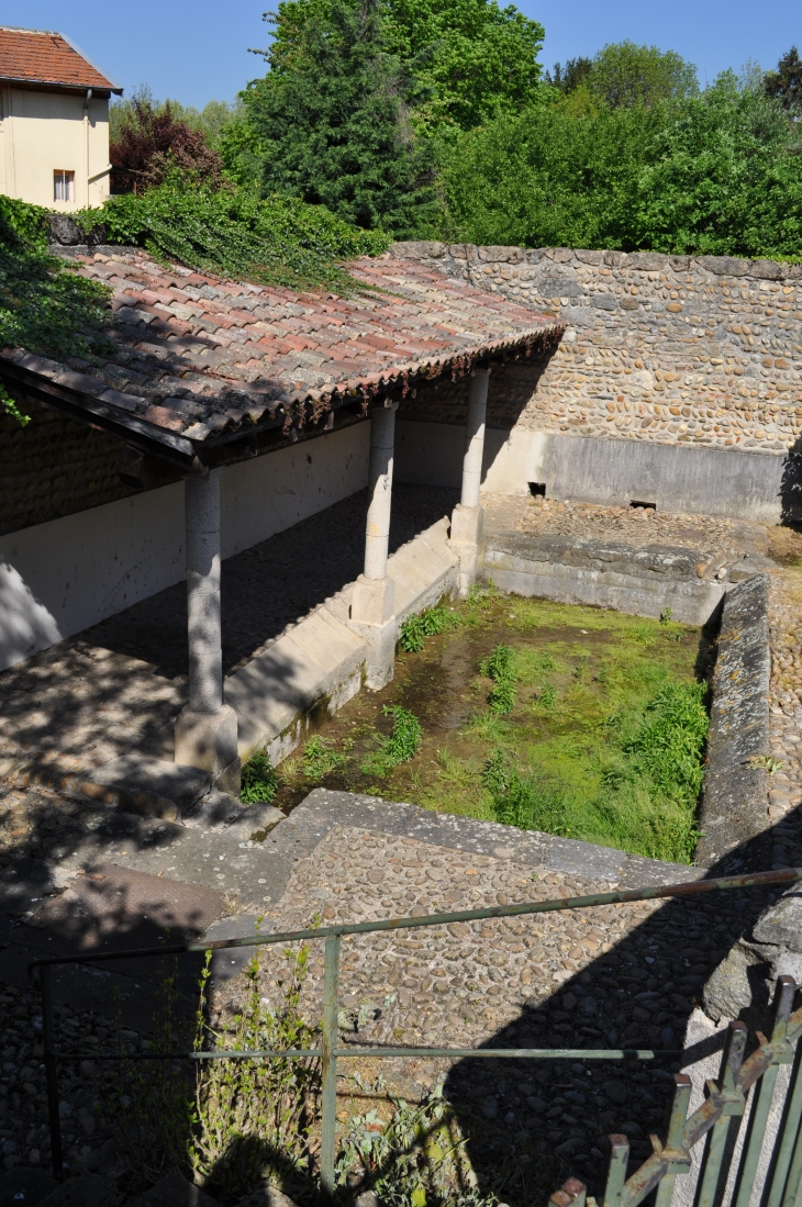 Le Lavoir - Charly