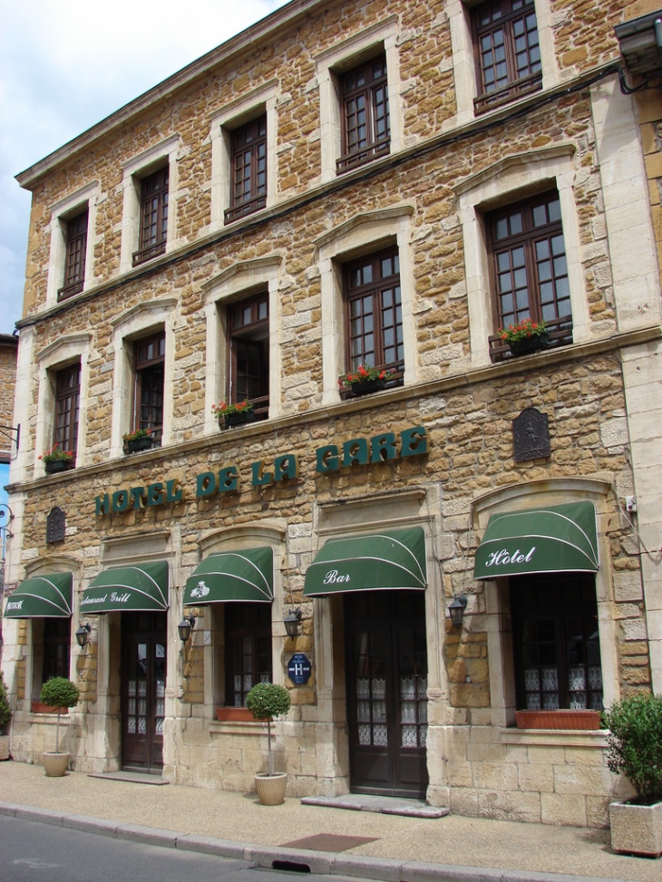 L'Hôtel de la Gare - Chessy