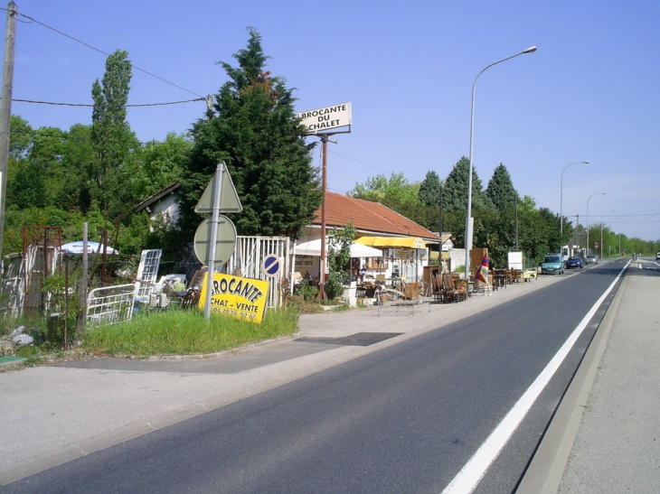 Brocante du chalet - Dommartin