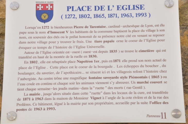 Plaque apposé contre le mur le l'église - Fontaines-Saint-Martin