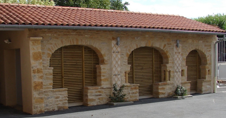 Bâtiment rénové de la Mairie - Frontenas