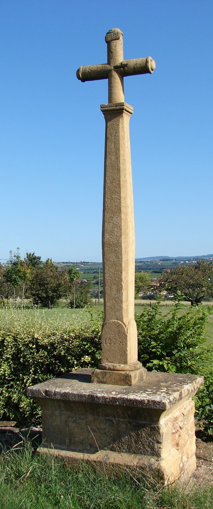 Une des Croix du Village - Jarnioux