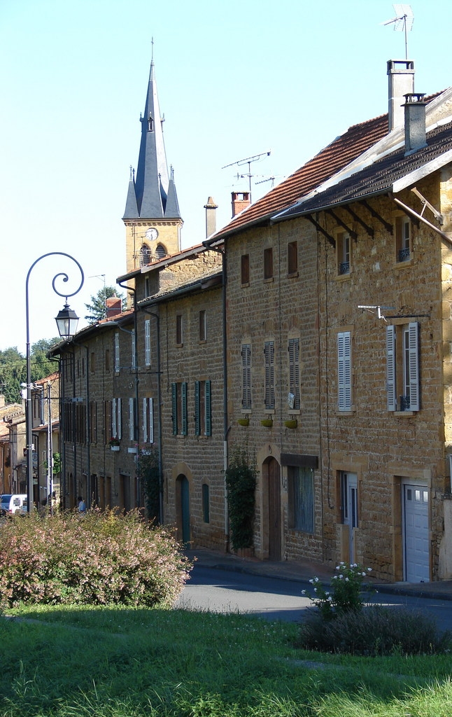 Une Rue du Village - Jarnioux