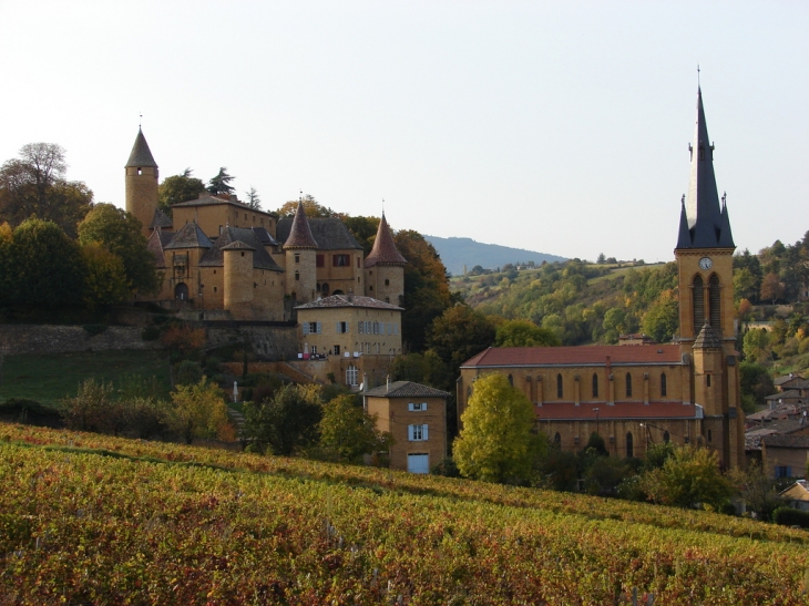 L'Eglise et le Château - Jarnioux