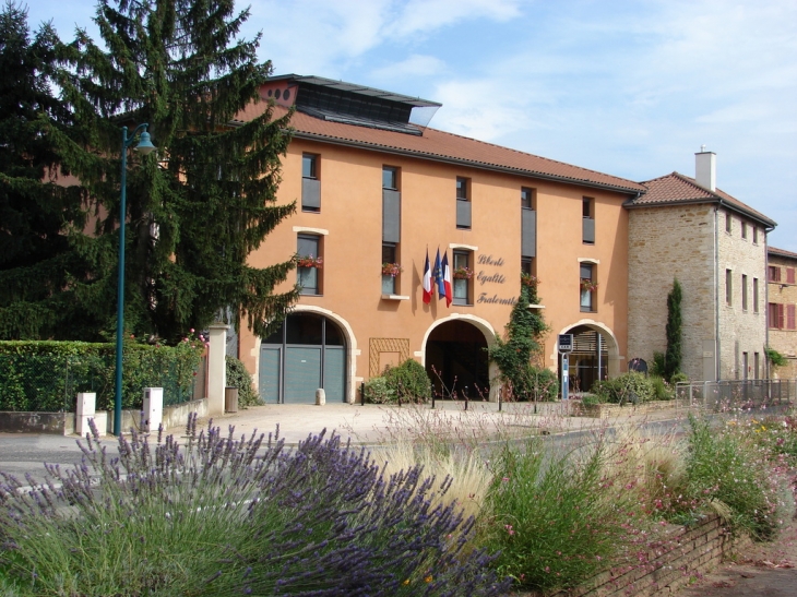 La Mairie - Les Chères