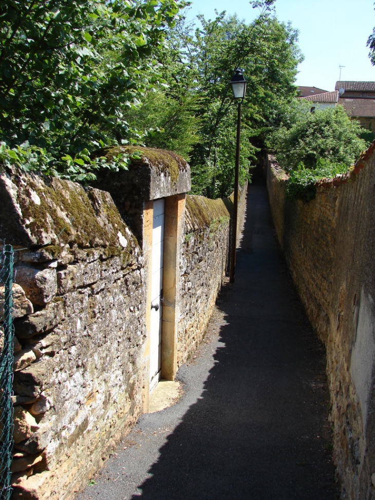 Chemin des Petites Meunières - Liergues