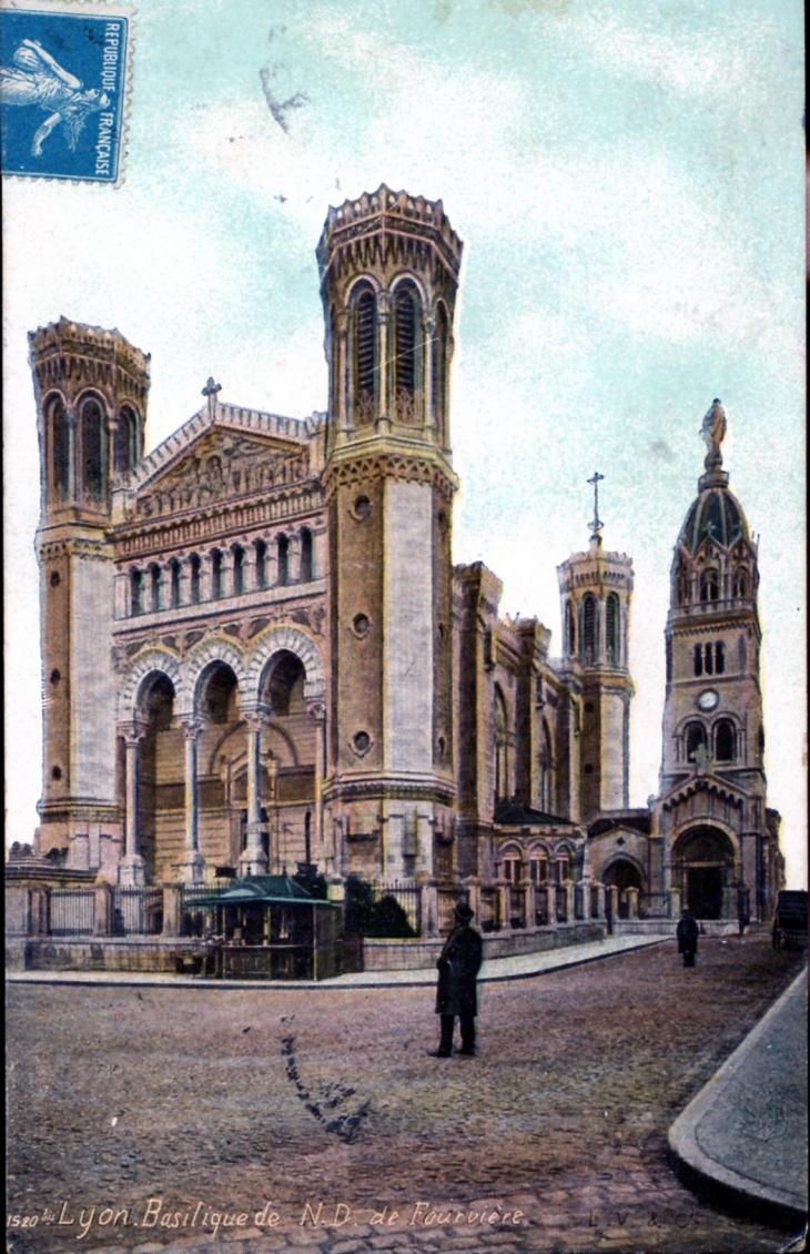 Basilique Notre Dame de Fourvière, vers 1912 (carte postale ancienne). - Lyon 5e Arrondissement