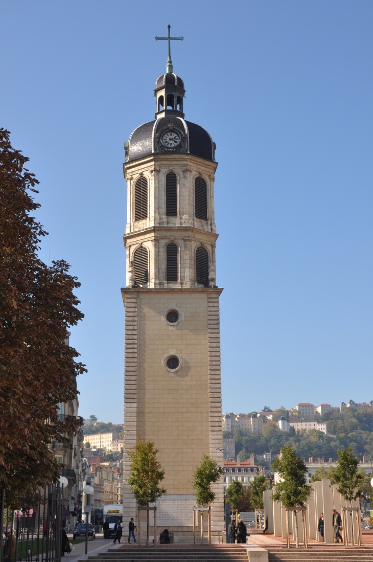 Place Antonin Poncet - Clocher irigé en 1665 - Lyon