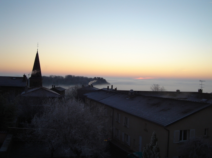 Vue de chez moi un matin d'hiver dans le bourg - Montmelas-Saint-Sorlin