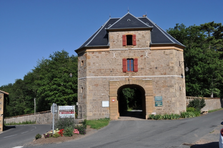 L'Entrée du Château - Montmelas-Saint-Sorlin