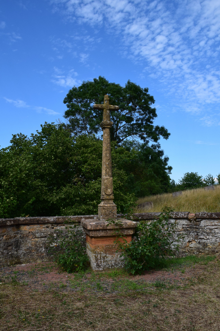 Croix - Morancé