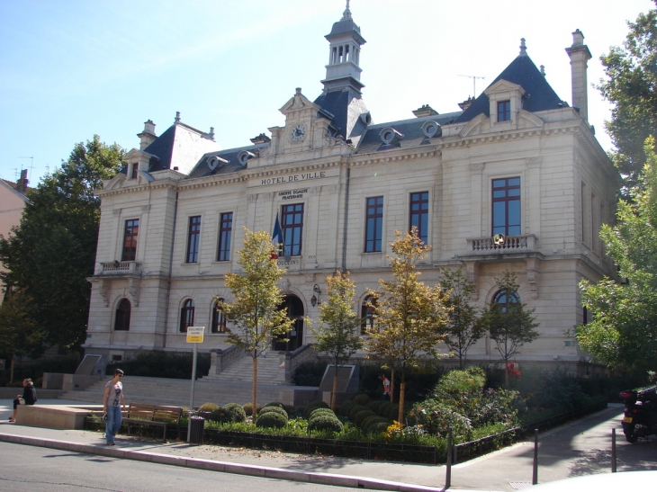 L'Hôtel de Ville - Oullins