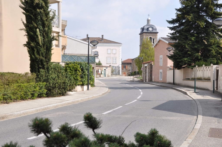 Rue de St Genis des Olliéres - Saint-Genis-les-Ollières