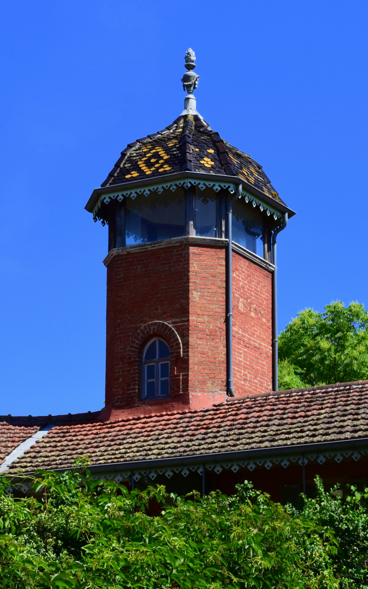 Tourelle à Port Rivière - Saint-Georges-de-Reneins