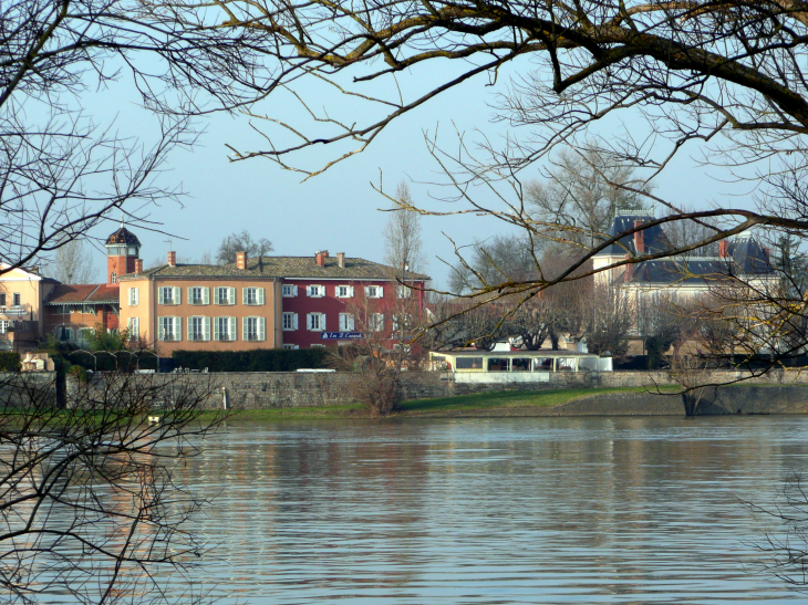 Port Rivière - Saint-Georges-de-Reneins