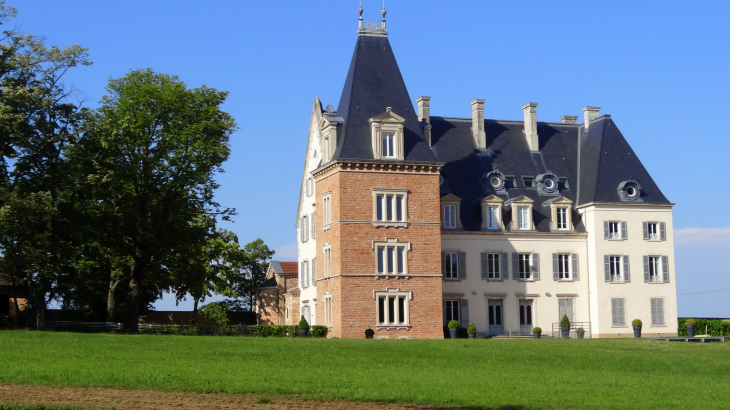 Château de Bussy - Saint-Julien