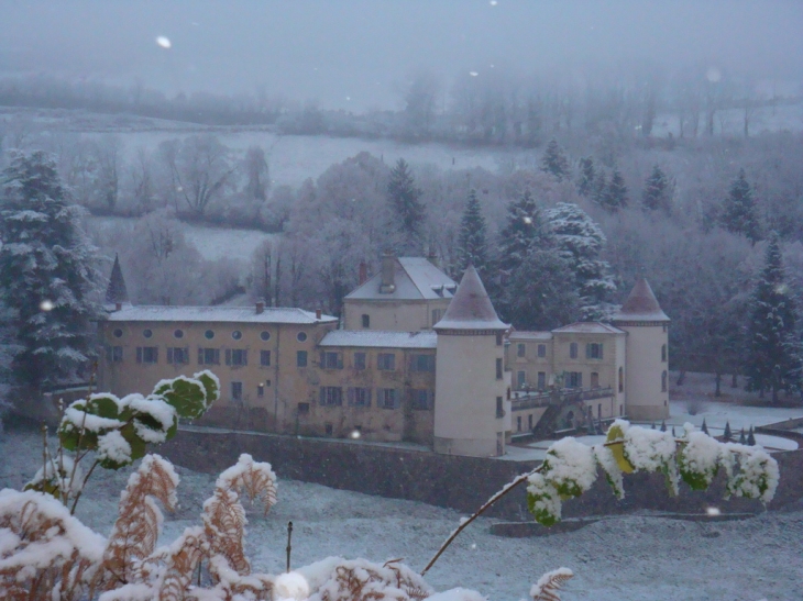 Le Château de Pramenoux sous la neige - Saint-Nizier-d'Azergues