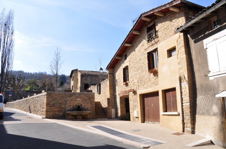 Rue de la République - Saint-Romain-au-Mont-d'Or