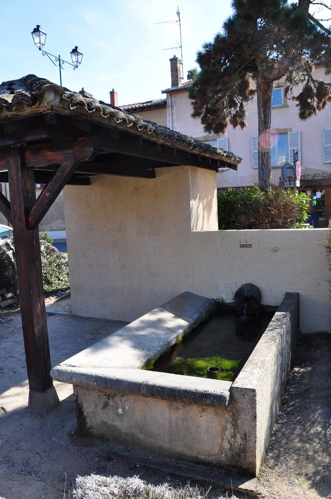 La fontaine - Saint-Romain-au-Mont-d'Or