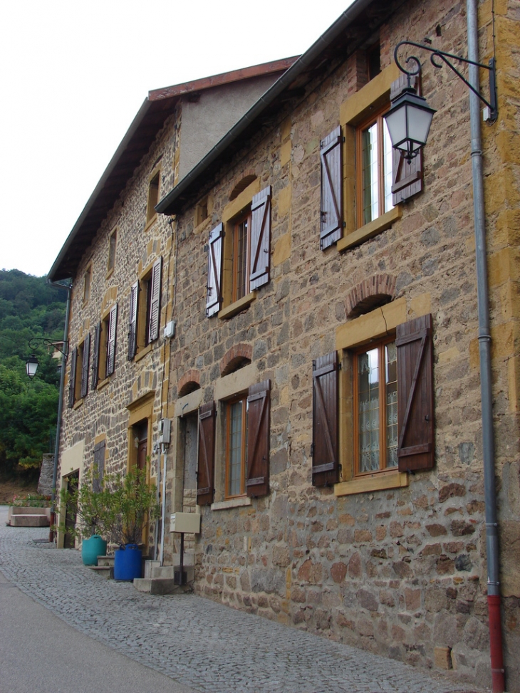 Les maisons du village - Saint-Romain-de-Popey