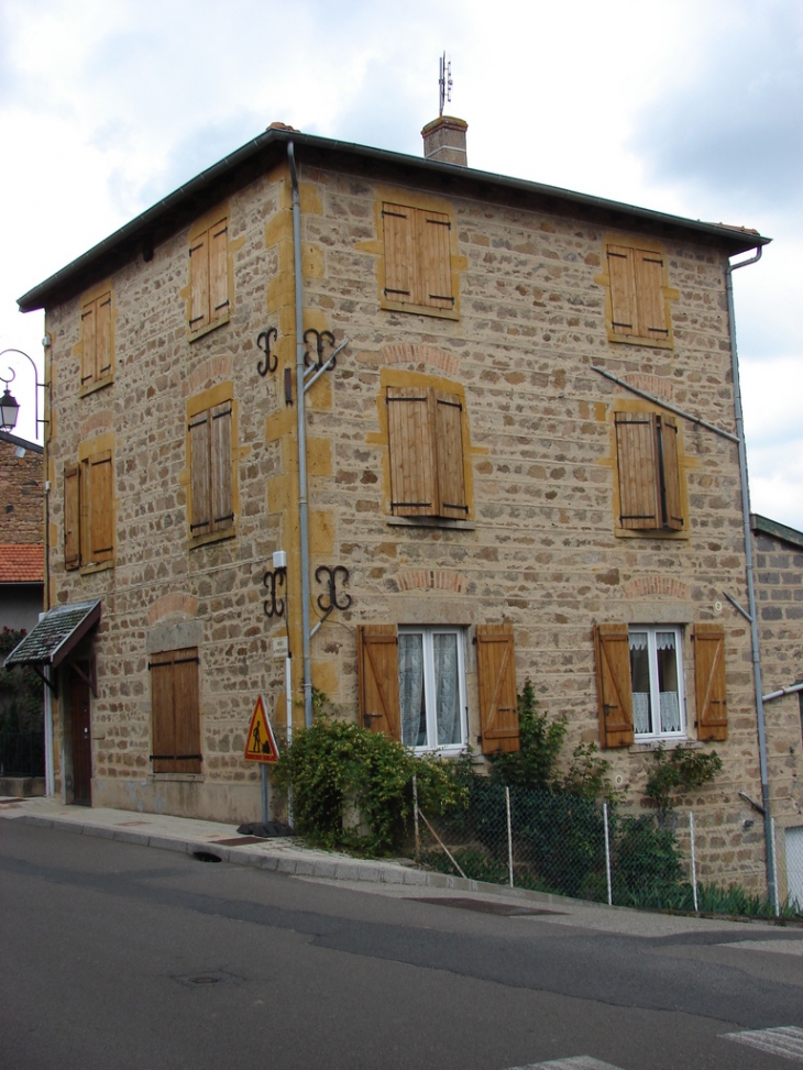 Les maisons du village - Saint-Romain-de-Popey