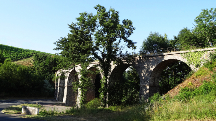 Viaduc du tacot - Salles-Arbuissonnas-en-Beaujolais