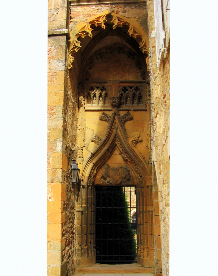 Porte du cloitre - Salles-Arbuissonnas-en-Beaujolais