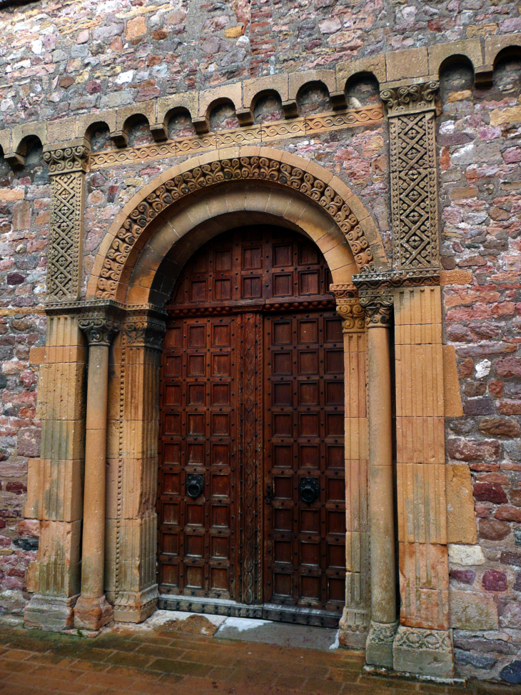 Porte église - Salles-Arbuissonnas-en-Beaujolais