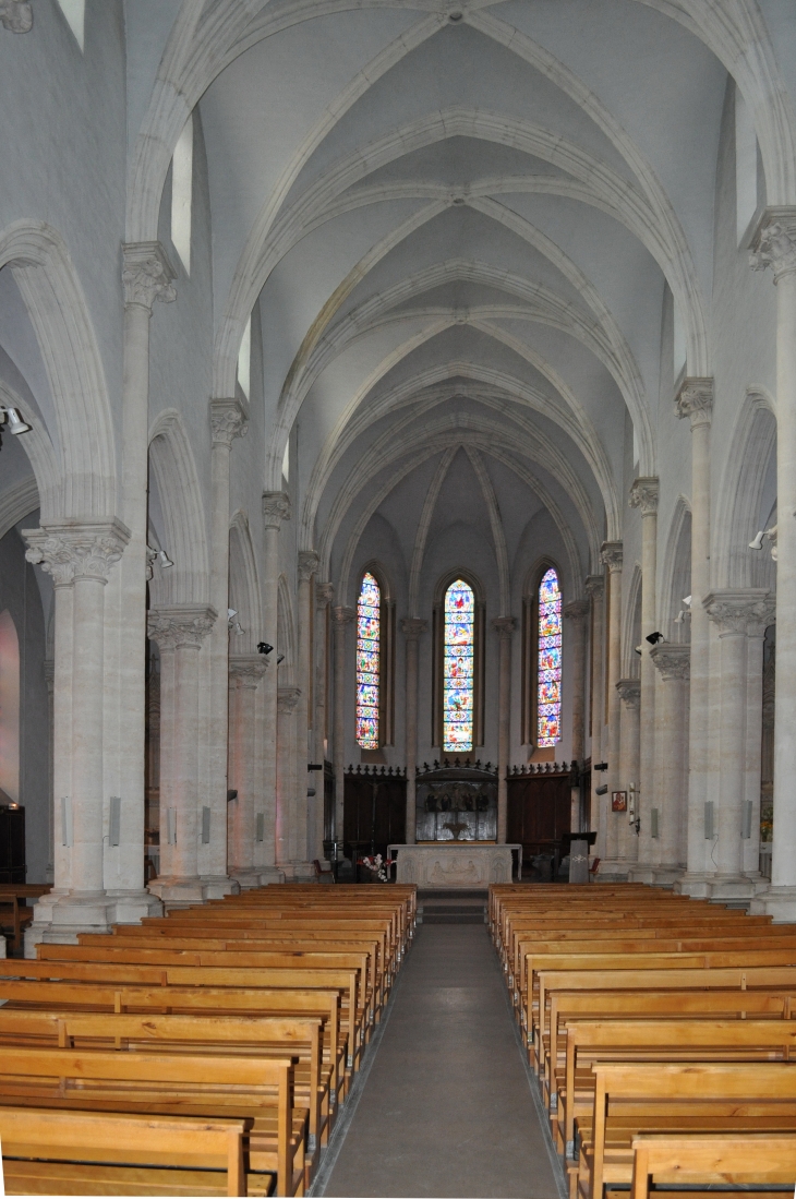 La Nef de l'Eglise - Savigny