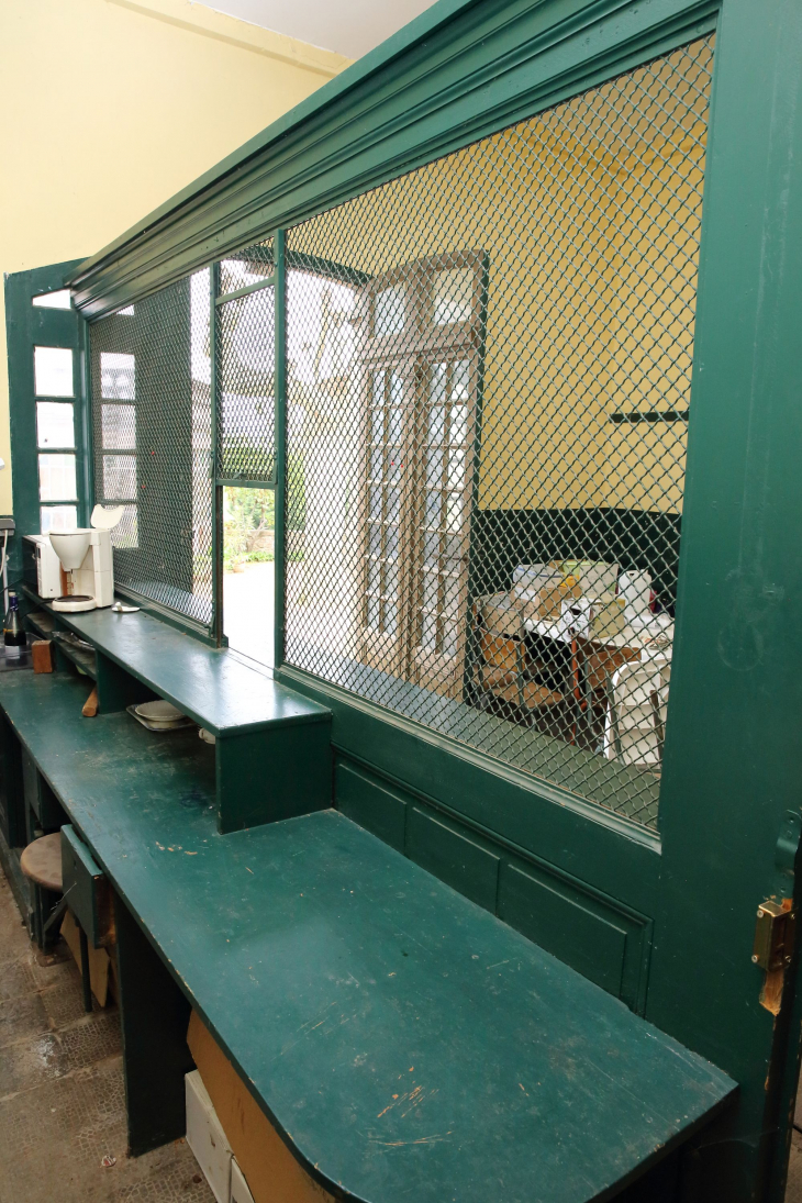 Gare tacot intérieur - Theizé