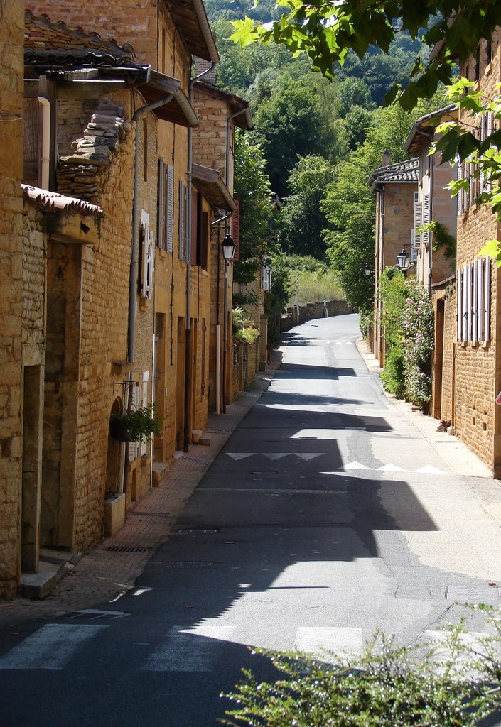 Dans les rues du Village - Ville-sur-Jarnioux